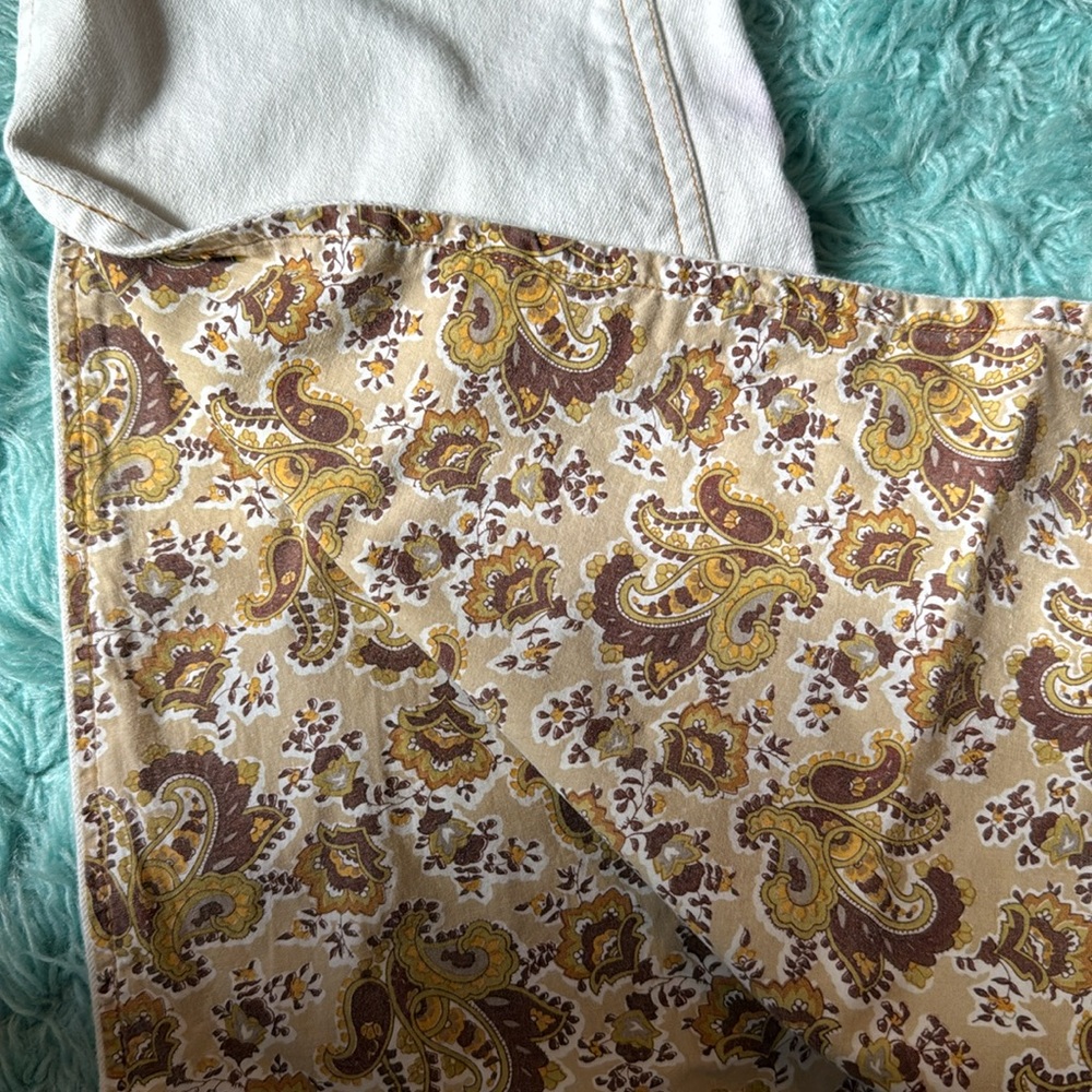 Bootcut Jeans With Brown Fleur Pattern - image 4